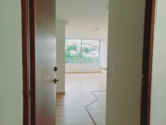 Venta de Apartamento en Ulloa, Heredia. RAH 25-805