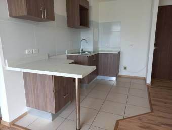 Venta de Apartamento en Ulloa, Heredia. RAH 25-805