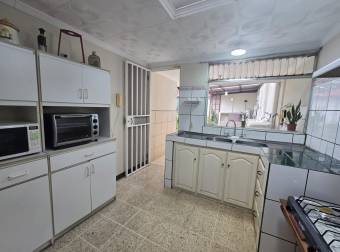 VENTA DE CASA EN URBANIZACIÓN SIERRA MORENA, EL COYOL ALAJUELA