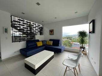 Venta de Casa en Escazú, San José. RAH 25-826