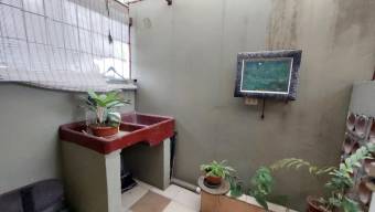 Venta de Casa  APTO en Catedral, San José. RAH 25-825