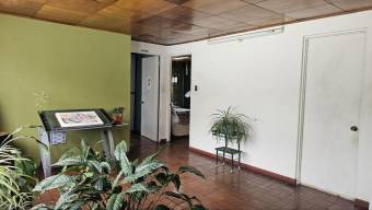 Se vende espaciosa casa con uso de suelo mixto en San Pedro San José 25-619 