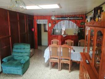 Se vende espaciosa casa en San Marcos San José 24-413