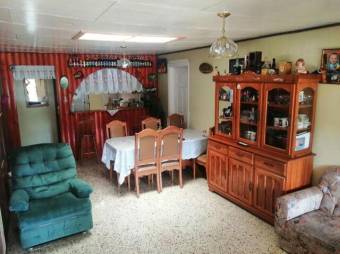 Se vende espaciosa casa en San Marcos San José 24-413