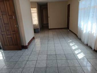 Se vende espaciosa casa con patio en San Miguel San José 24-917