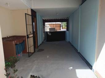 Se vende espaciosa casa con patio en San Miguel San José 24-917