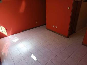 Se vende espaciosa casa con patio en San Miguel San José 24-917