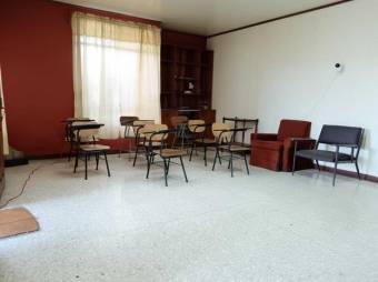 Se vende casa en zona Residencial en San Sebastián San José 24-1422