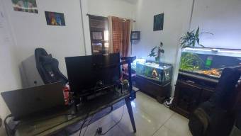 Se vende espaciosa casa con patio en San Isidro San José 25-778