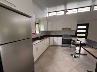 Se vende moderna casa en condominio de Puriscal San José 25-53