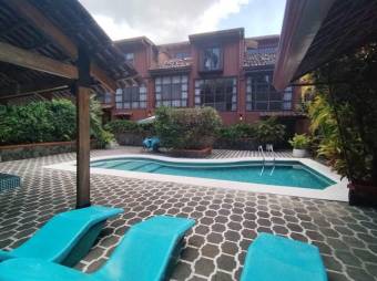 Se vende condominio ubicado en Nunciatura Rohrmoser San Jose A24-1612, $ 1,200,000, 10, San José, San José