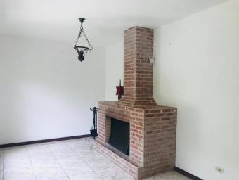 Venta de Casa en Montes de Oca, San José. RAH 25-863