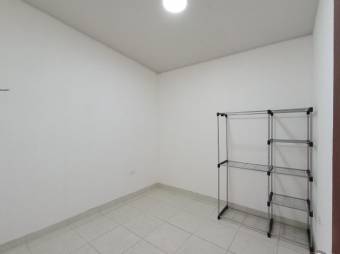 Se venden 2 apartamentos y 1 local en San Rafael Abajo 24-1573