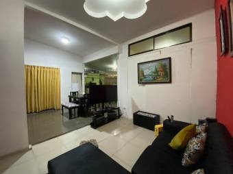 Se vende casa con apartamento en San Juan de Dios San José 23-1236