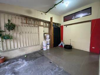 Se vende casa con apartamento en San Juan de Dios San José 23-1236