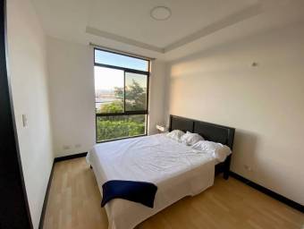 Venta de Apartamento en Santa Ana, San José.