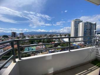 Venta de Apartamento en Catedral, San José.