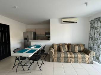 VENTA DE CASA AMUEBLADA, PUNTARENAS, BEJUCO, CONDOMINIO MÁLAGA 