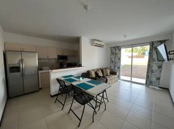 VENTA DE CASA AMUEBLADA, PUNTARENAS, BEJUCO, CONDOMINIO MÁLAGA 