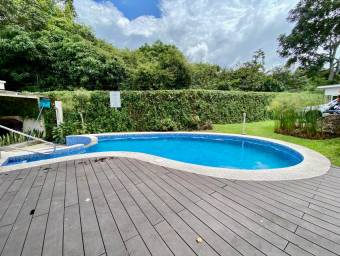 Venta de Casa en Piedades de Santa Ana. RAH 25-882