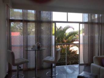 Se vende moderno apartamento en condominio de Piedades Santa Ana 25-625