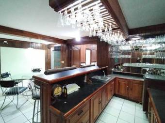 Se alquila apartamento en Nunciatura Rohrmoser 25-563