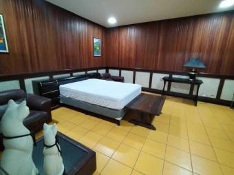 Se alquila apartamento en Nunciatura Rohrmoser 25-563