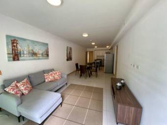 Se alquila moderno apartamento en condominio Ulloa Heredia 25-722