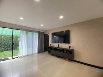 Venta de Casa en El Roble-San Antonio, Alajuela. RAH 25-879