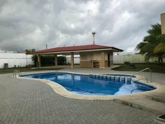 Venta de Casa en El Roble-San Antonio, Alajuela. RAH 25-879