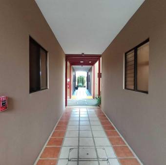 MLS-25-895 VENTA APARTAMENTO MORAVIA SAN JOSE 