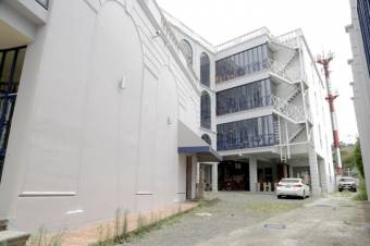 Se vende edificio comercial con lote de mas 1800m2 en Escazú San José A25-739, $ 2,200,000, 3, San José, Escazú