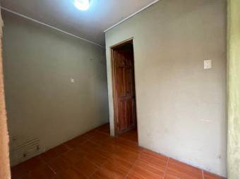 Se vende espaciosa casa con 1,103m2 en San Rafael Escazú 25-466