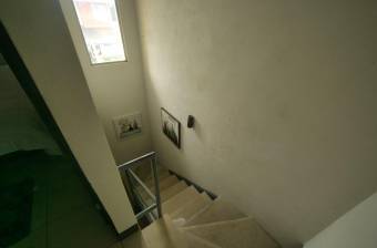 Se vende casa de 2 plantas en condominio de San Pablo Heredia 26-649