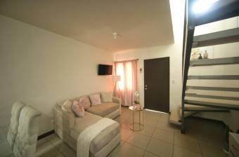 Se vende casa de 2 plantas en condominio de San Pablo Heredia 26-649