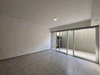 Se vende moderno apartamento en condominio de San Pablo Heredia 25-1267