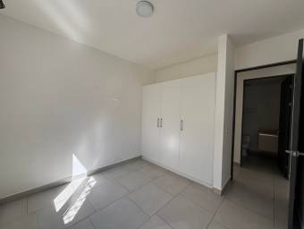 Se vende moderno apartamento en condominio de San Pablo Heredia 25-1267