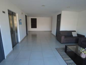 Se vende apartamento en torre de San Pablo Heredia 25-1134