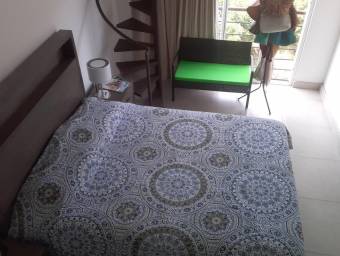 Se vende espacioso apartamento en condominio de San Pablo Heredia 24-1768