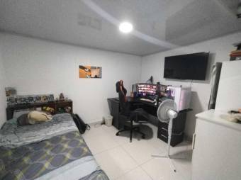 Se vende moderna casa en condominio de San Francisco Heredia 25-64