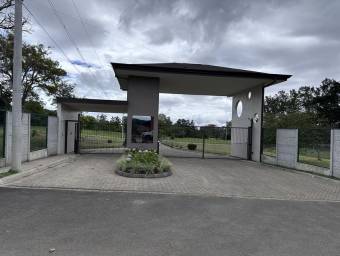 Se vende lote de 7000m2 en residencial de Santa bárbara Heredia 25-1530