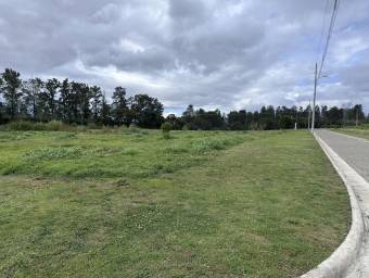 Se vende lote de 7000m2 en residencial de Santa bárbara Heredia 25-1530
