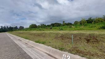 Se vende lote de 7000m2 en Residencial de Santa Barbara Heredia 26-435