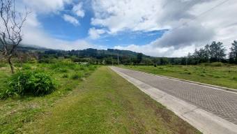 Se vende lote de 7000m2 en Residencial de Santa Barbara Heredia 26-435