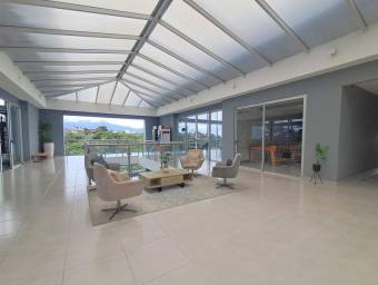 Se vende espaciosa casa en condominio de San Miguel Heredia 26-275