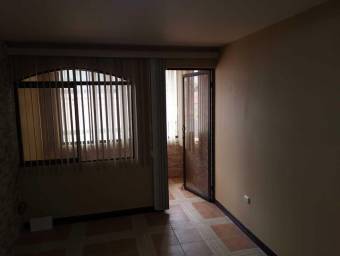 Se vende espaciosa casa con terraza en San Francisco de Heredia 26-372