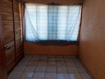 Se vende espaciosa casa con uso mixto en Santa Barbara Heredia 25-187