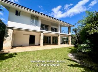 Escazu casa alquiler de lujo $5.500 o en venta $880.000