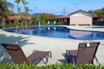 VENTA DE CASA EN CONDOMINIO CENTRICO EN JACO 