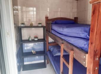 VENTA DE CASA EN CONDOMINIO CENTRICO EN JACO 